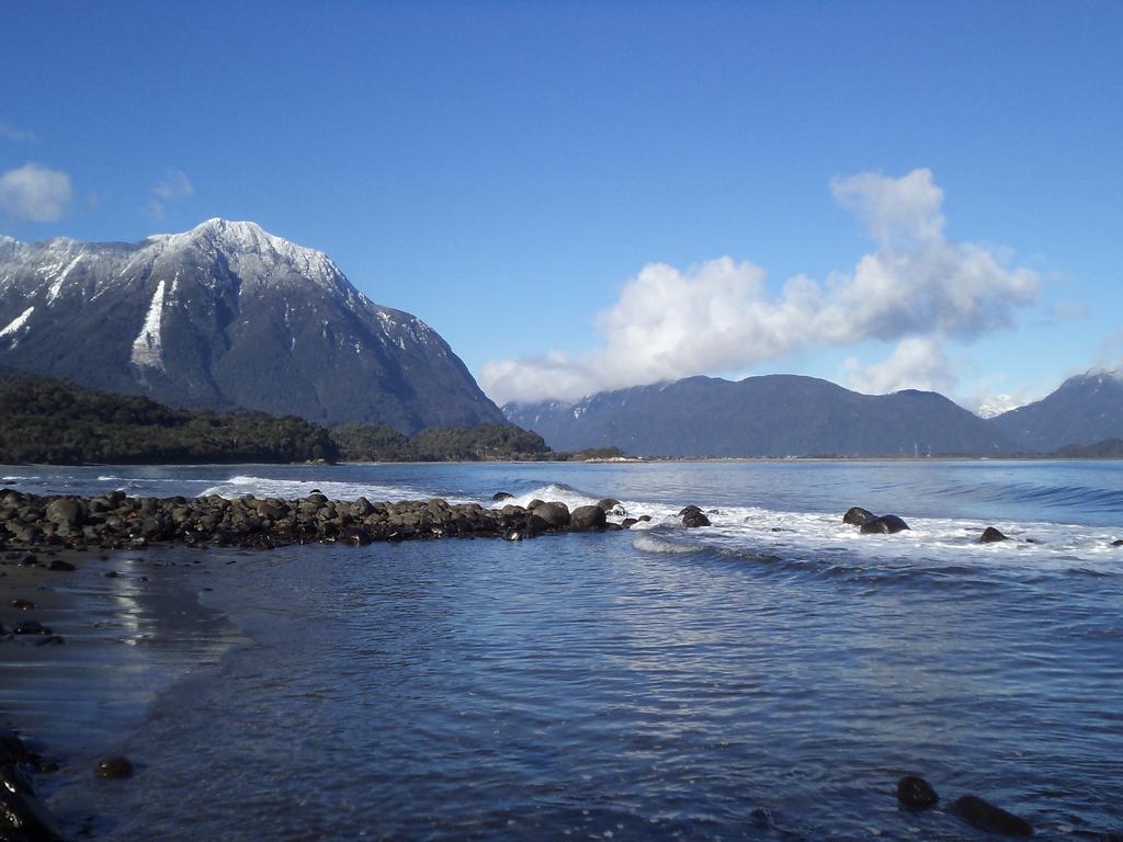Alojamiento Junto Al Mar Chaitén エクステリア 写真